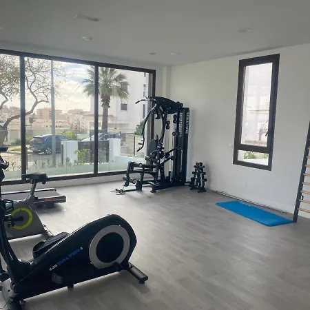 Apartment 900M From The Beach Apartment In Estepona With A Pool