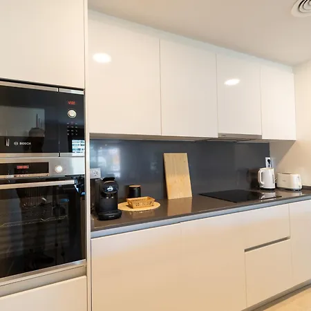 900M From The Beach Apartment In Estepona With A Pool